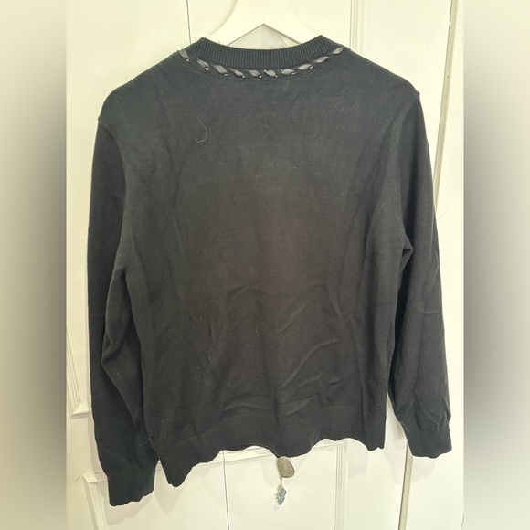 Joe Fresh Sweater 🖤 - Picture 6 of 6